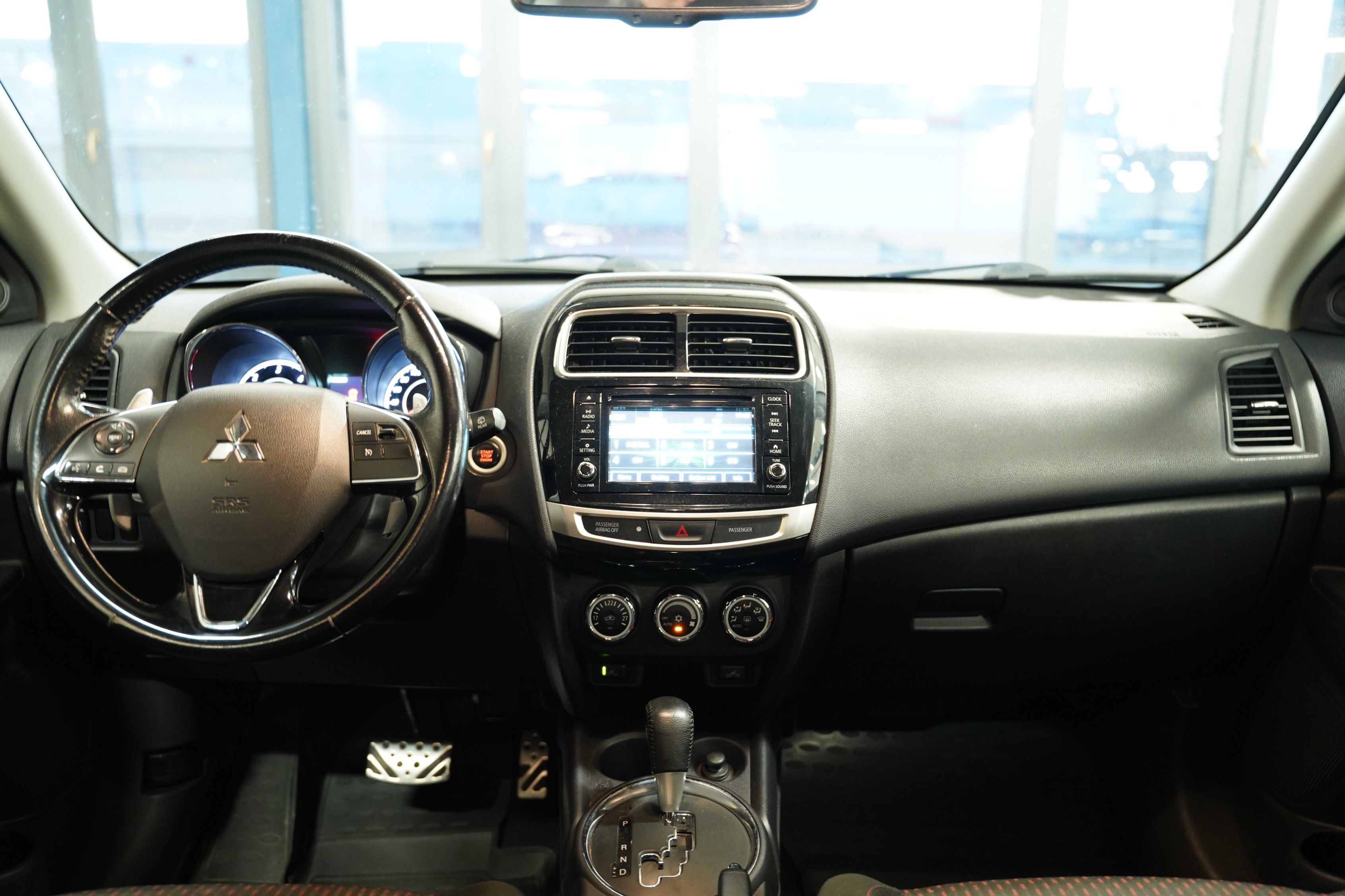 Mitsubishi ASX, 2.2 DI-D 110 kW AUT 4WD - fotka 5