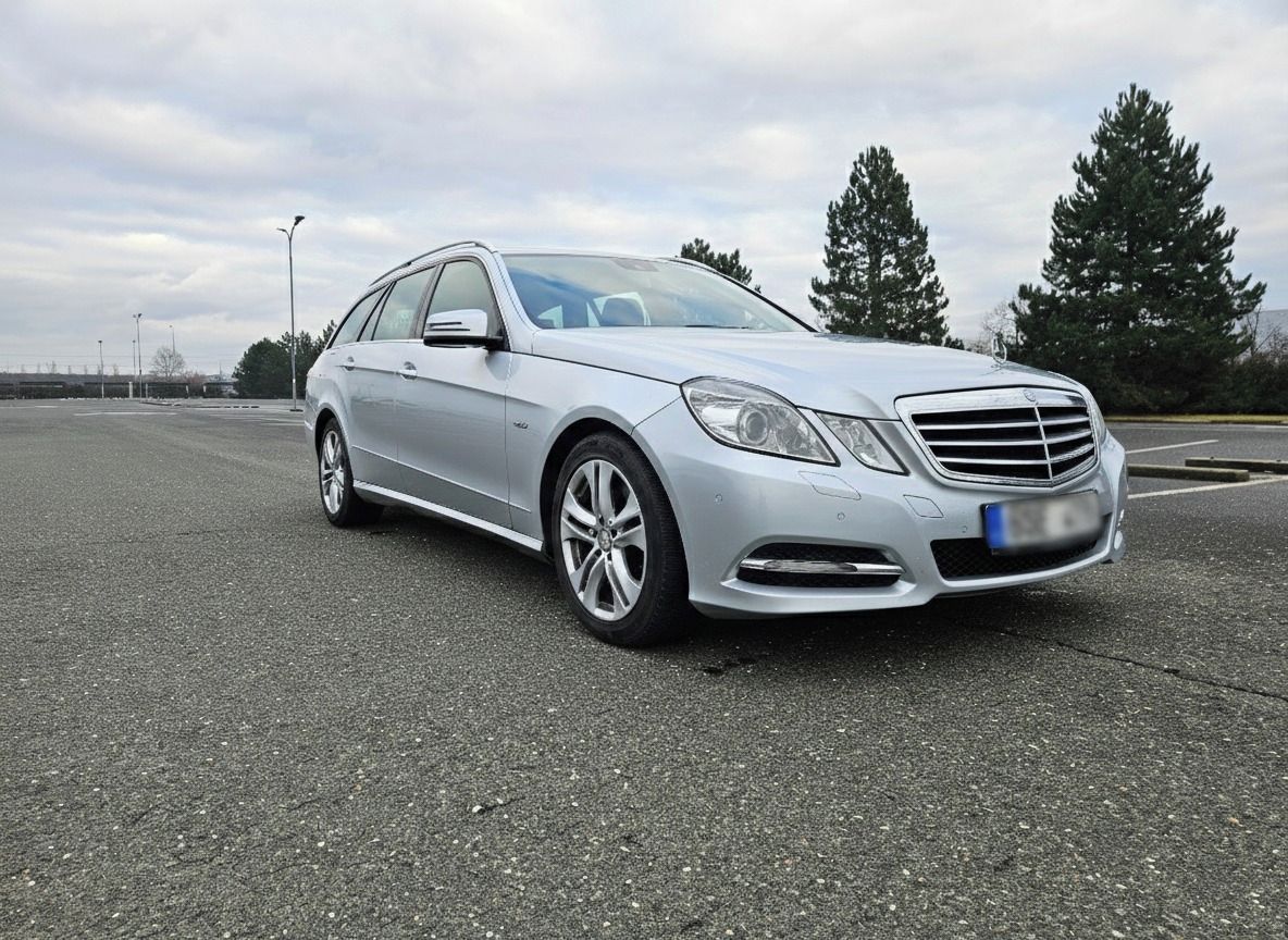 Mercedes-Benz Třídy E, Mercedes-Benz E 350 CDI 4MATIC - fotka 4