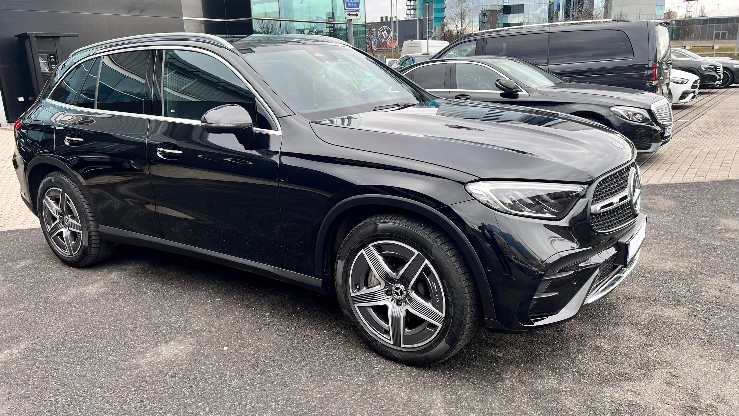 Mercedes-Benz GLC, 300d AMG Paket - fotka 2