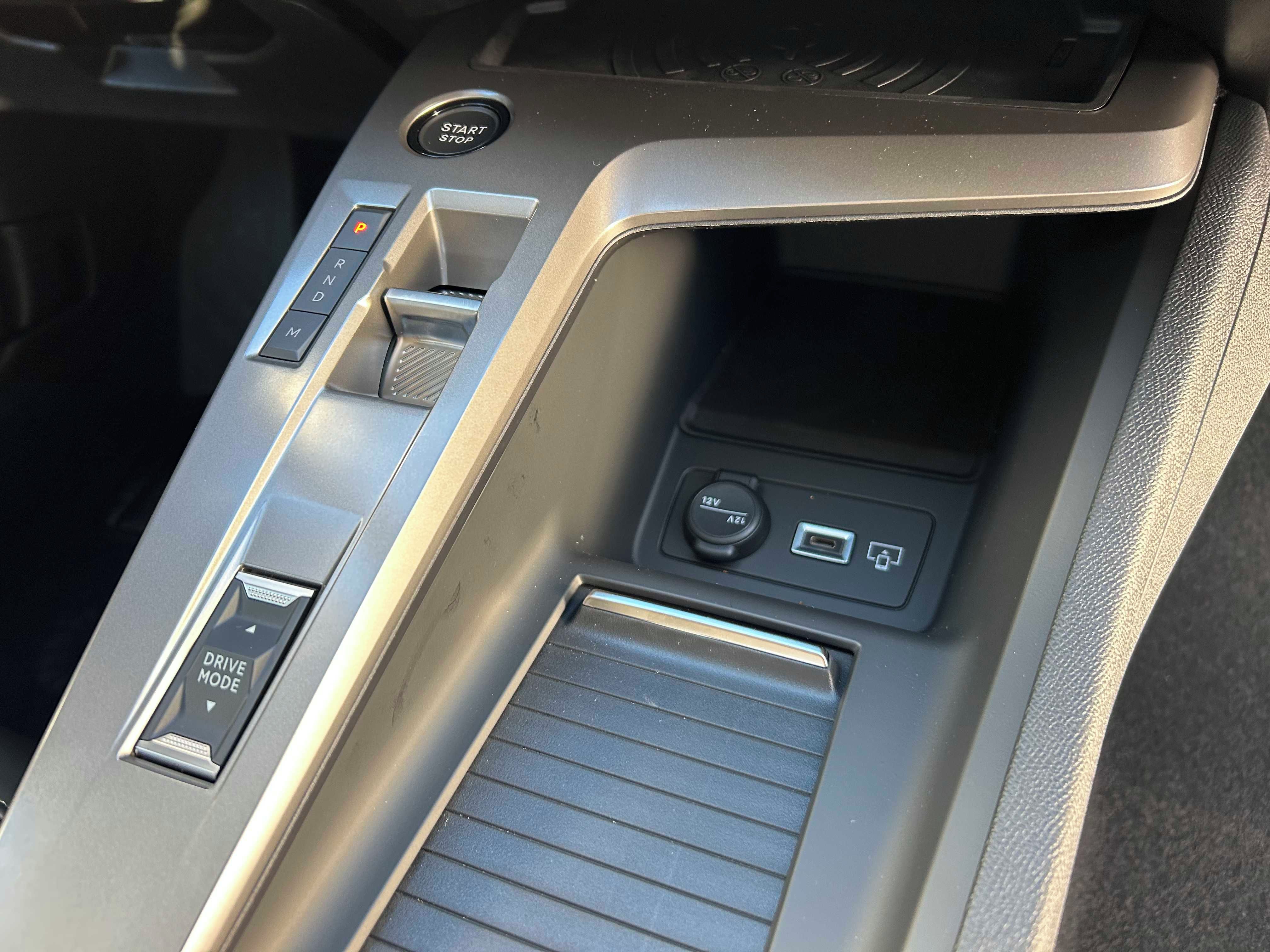 Peugeot 308, ALLURE Hybrid 145 e-DCS6 - fotka 5