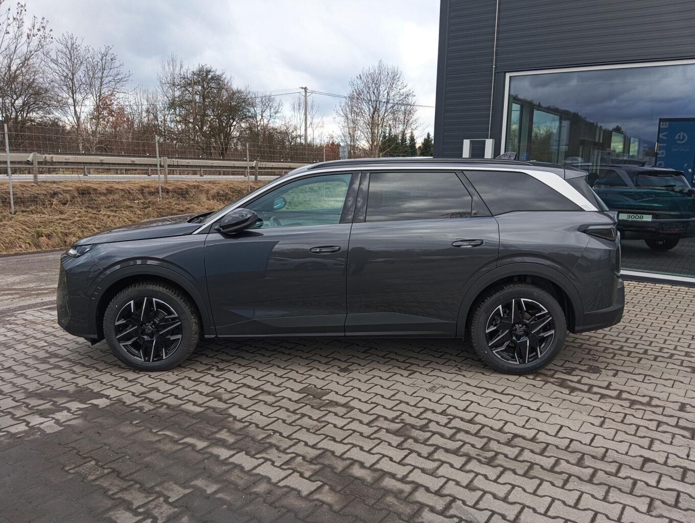 Peugeot 5008, ALLURE Hybrid 145 e-DCS6 - fotka 6