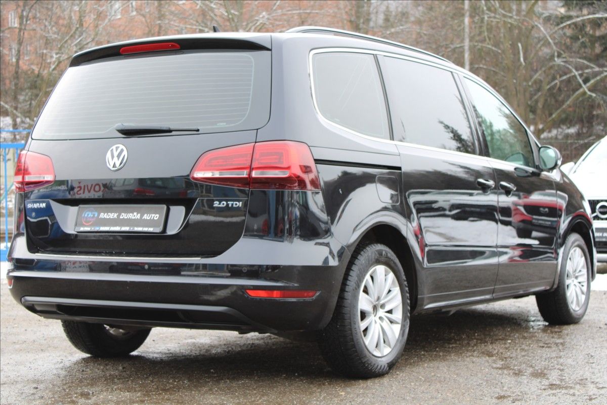 Volkswagen Sharan, 2,0 TDI  NAVIGACE,TAŽNÉ - fotka 5