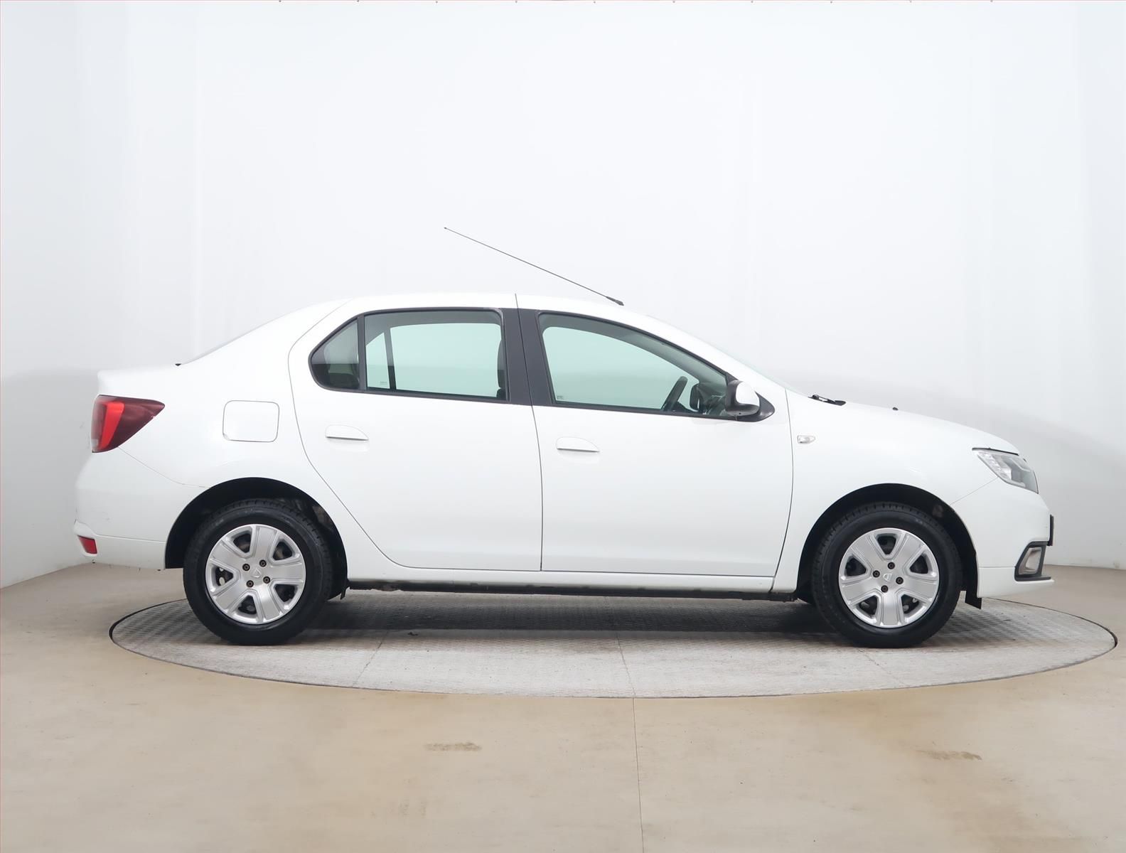 Dacia Logan, 1.0 SCe, Klima, El. okna - fotka 6