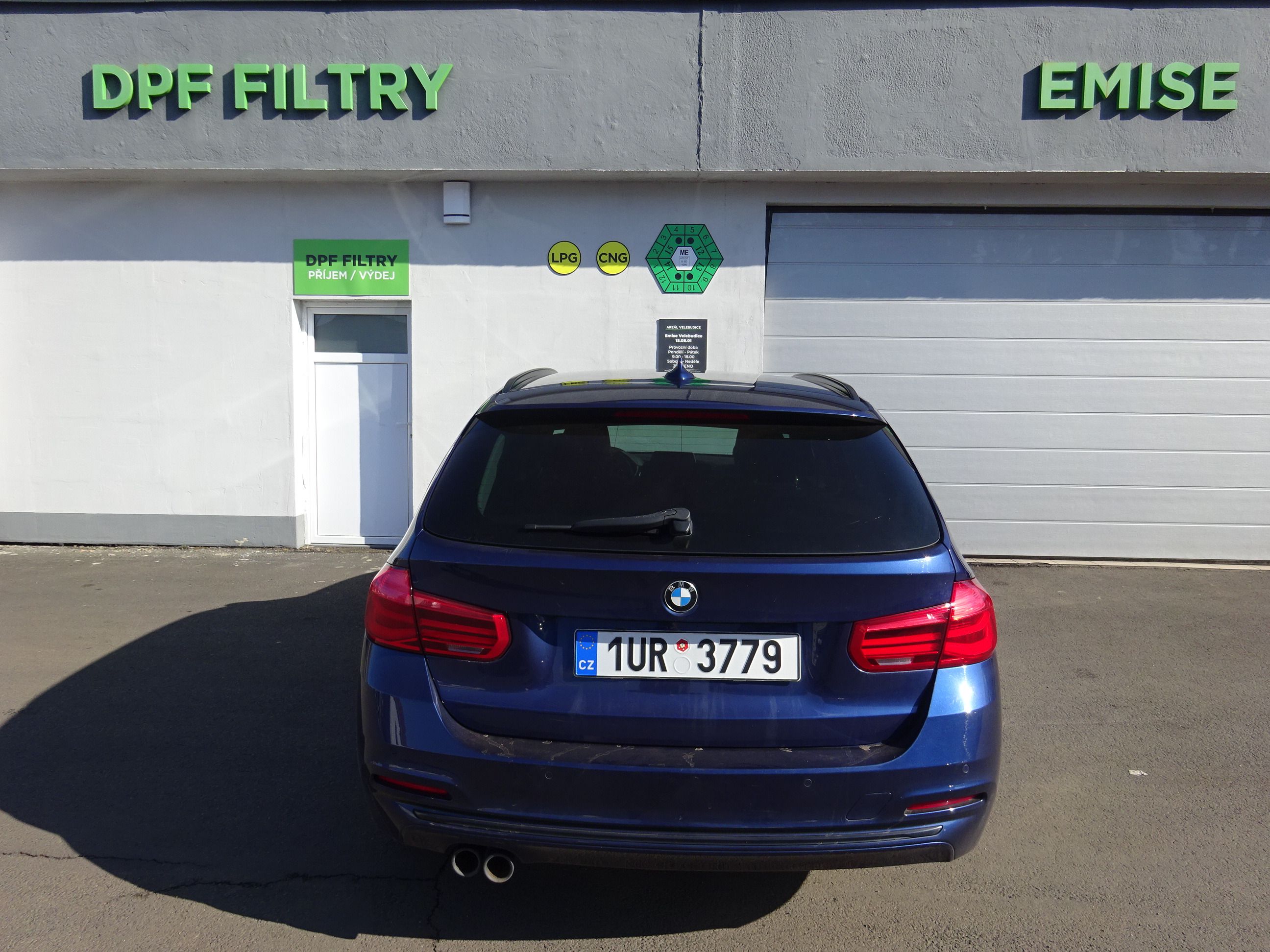 BMW Řada 3, 335 D xDrive - fotka 4