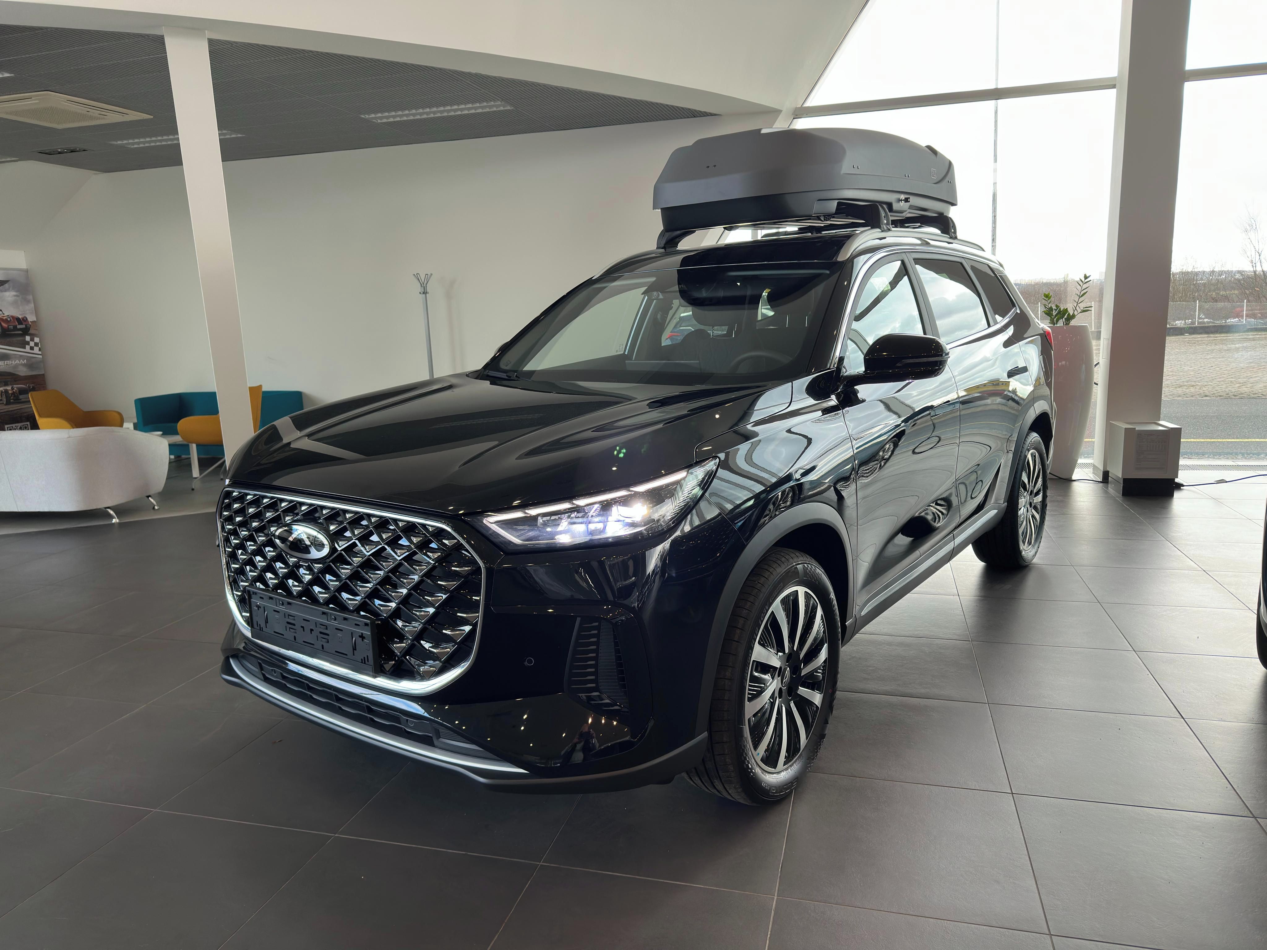 Chery Tiggo 8 PHEV, 3 x servis + letní balíček !