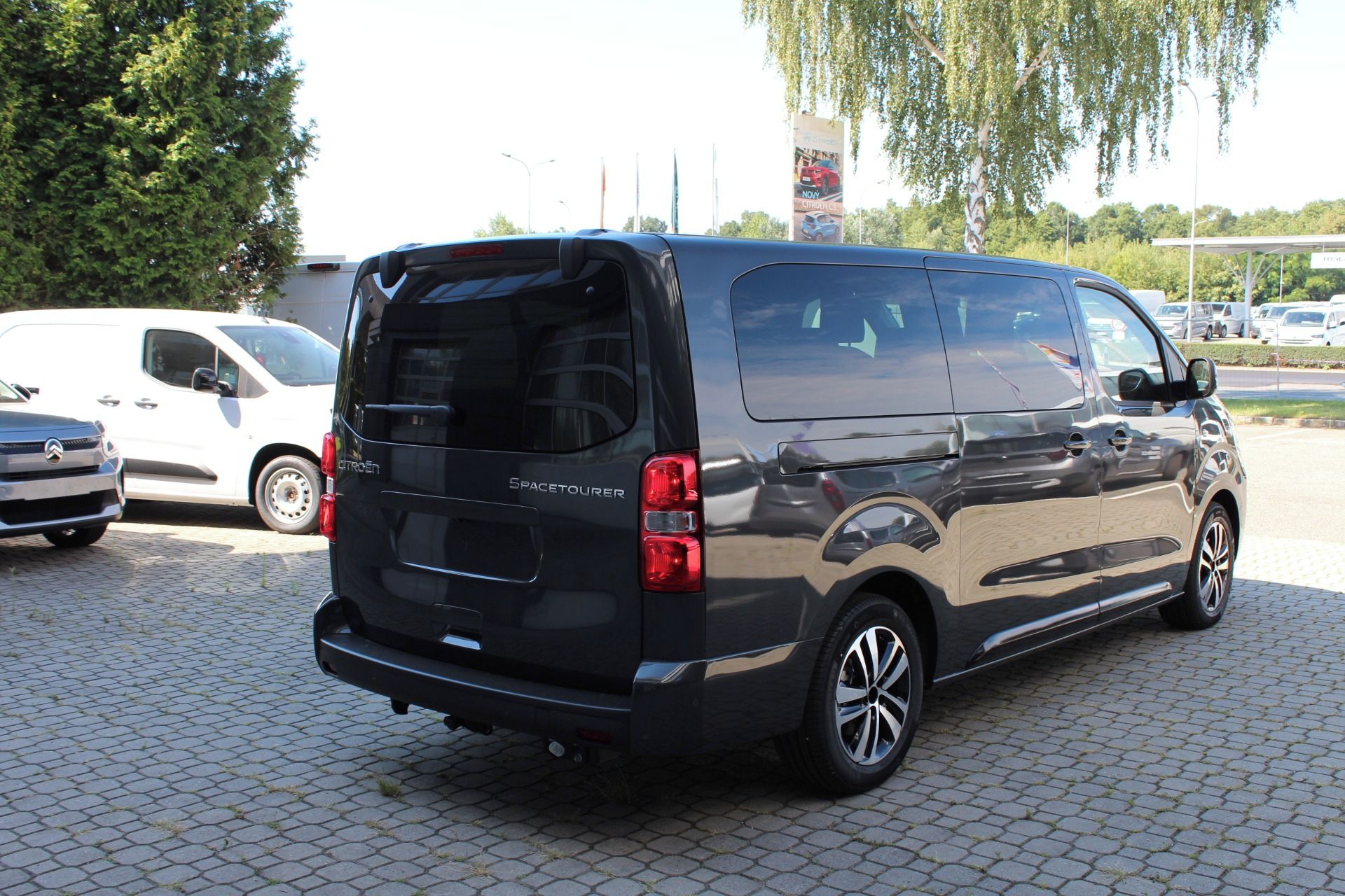 Citroën SpaceTourer, SHINE XL 2.0 BlueHDi 180 S&S - fotka 5