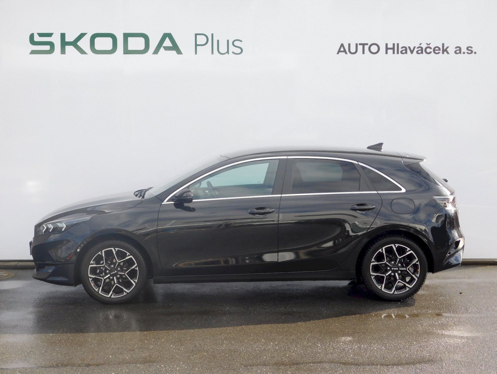 Kia Cee´d, 1,5T-GDi 103kW Edice 30 - fotka 3