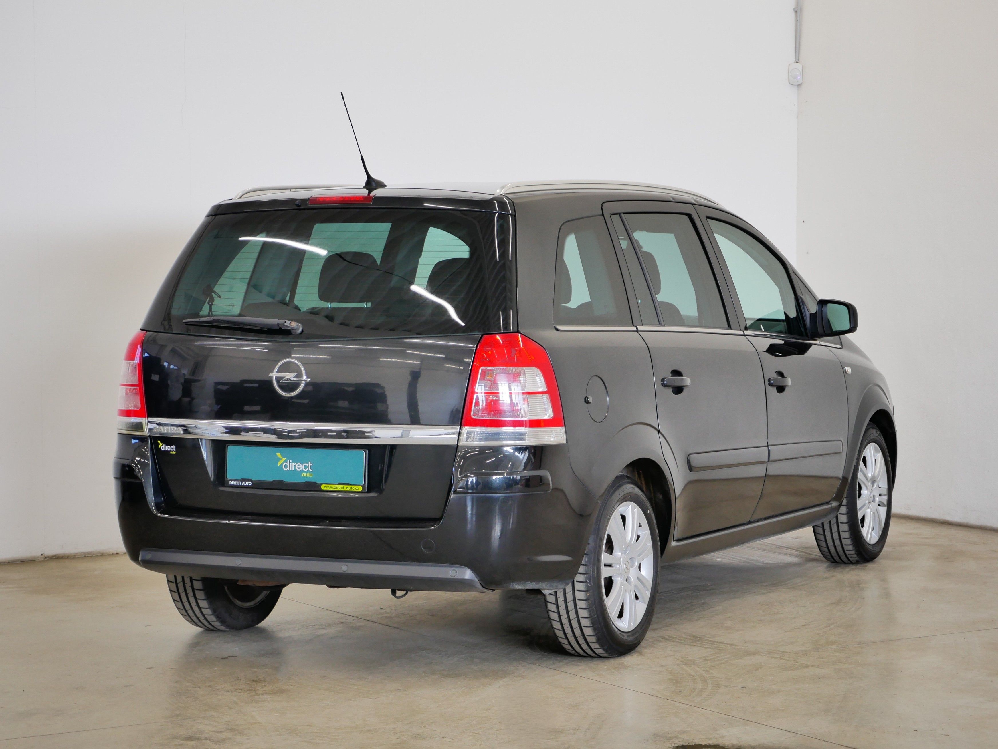 Opel Zafira, 1.8 i 103 kW Family Plus - fotka 2