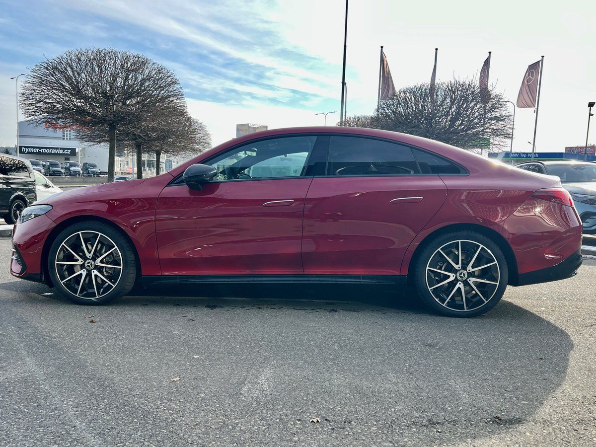 Mercedes-Benz CLA, 350 4MATIC EQ Linie AMG - fotka 6