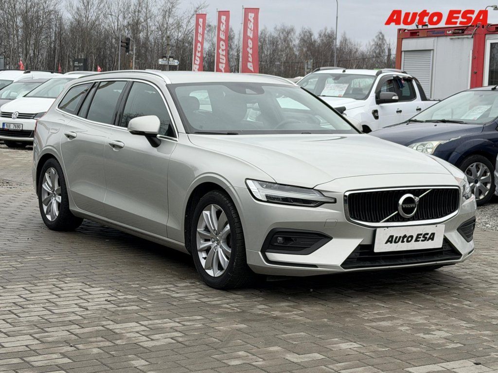 Volvo V60, 2.0 D,AT,navi,LED