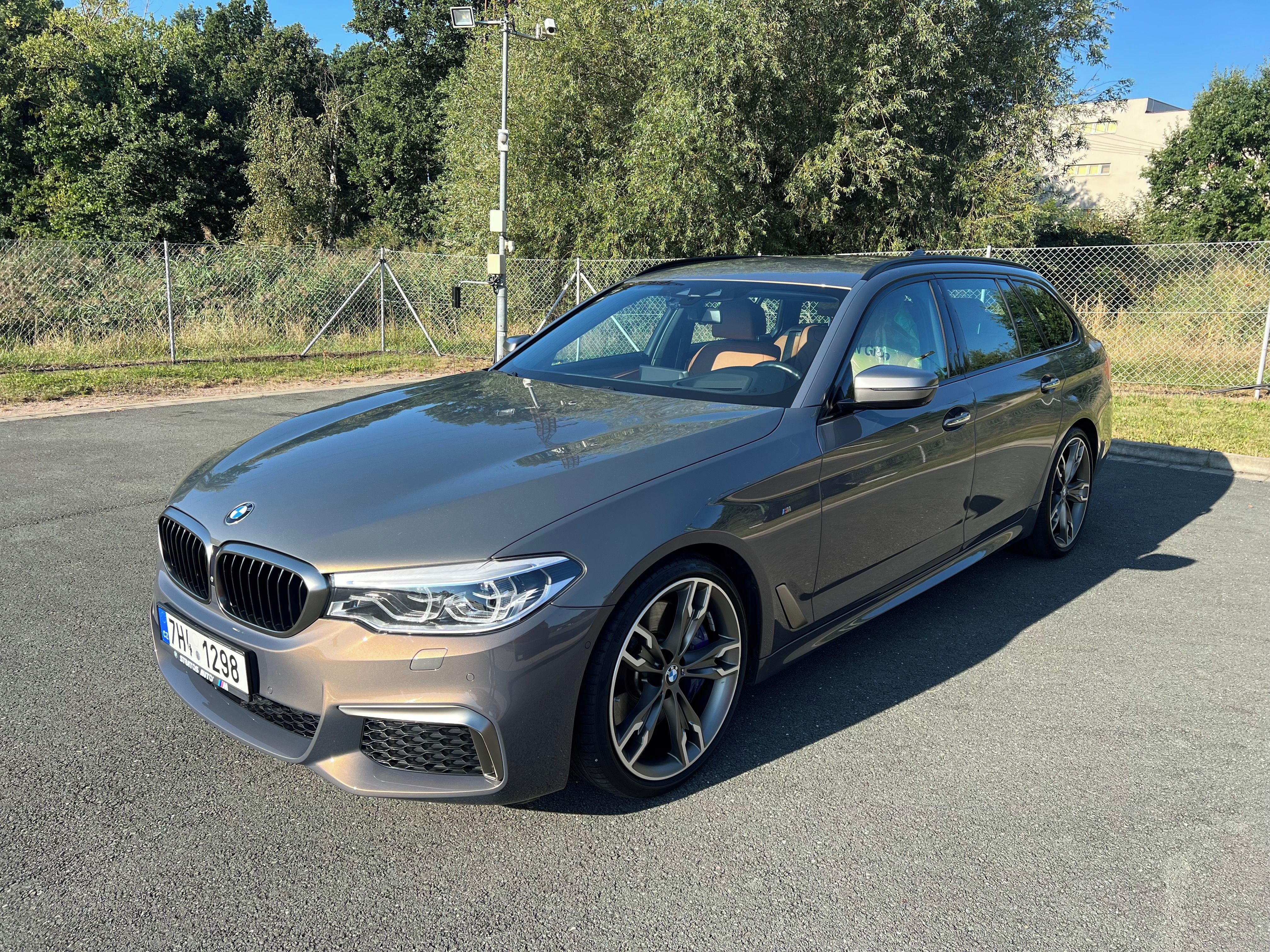 BMW Řada 5, M550d xDrive Touring - fotka 3