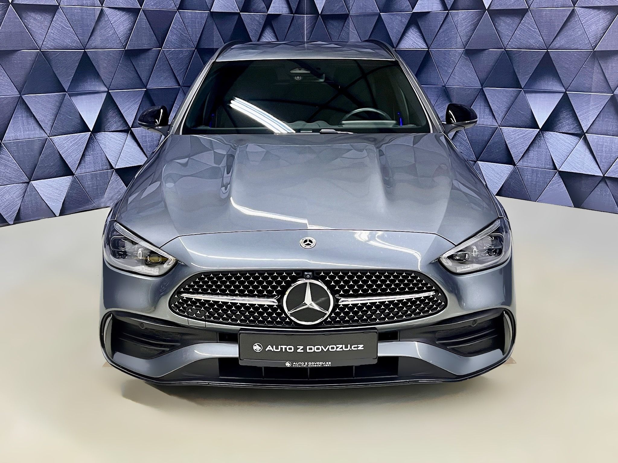 Mercedes-Benz Třídy C, 220d 4MATIC AMG, BURMESTER - fotka 3