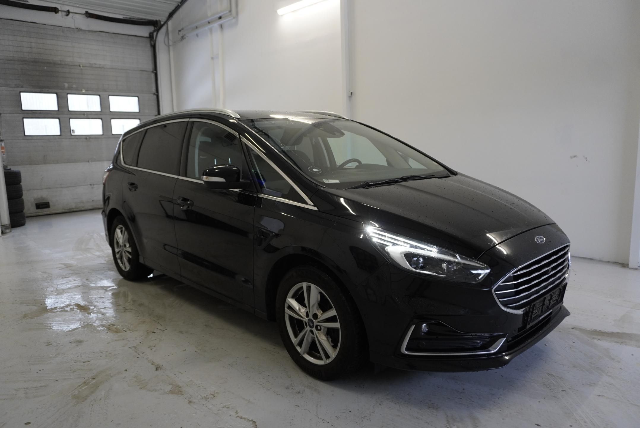 Ford S-MAX, 2.0TDCi 140kW,AUTOMAT 8,7MÍST - fotka 4