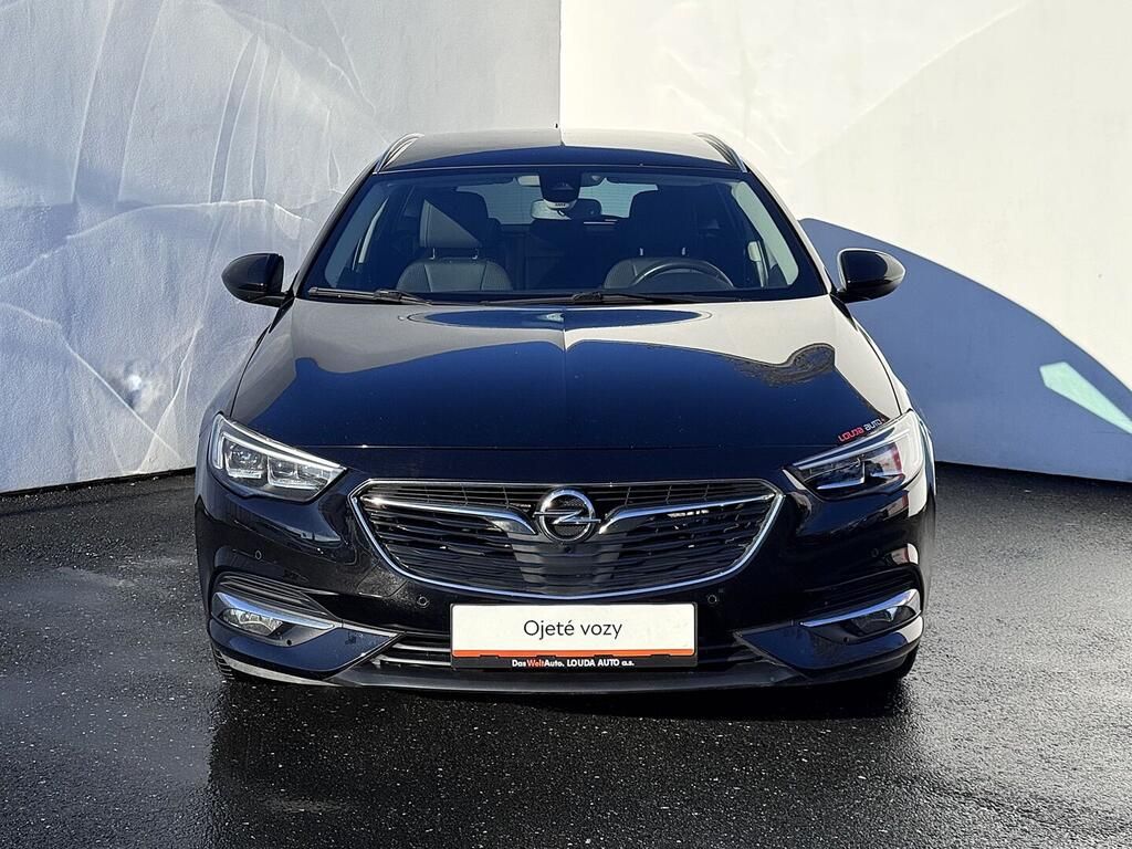 Opel Insignia, Innovation ST 2.0 CDTi 125 kW - fotka 4
