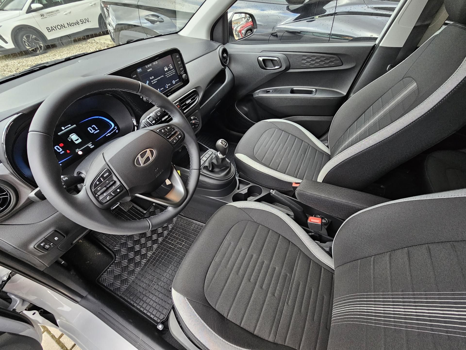 Hyundai i10, 1.0i SMART - fotka 6