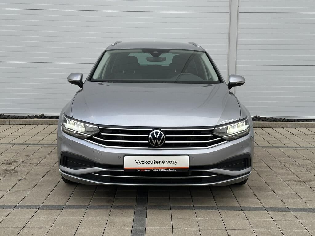 Volkswagen Passat Variant, Business 1.5 TSI 110 kW - fotka 2