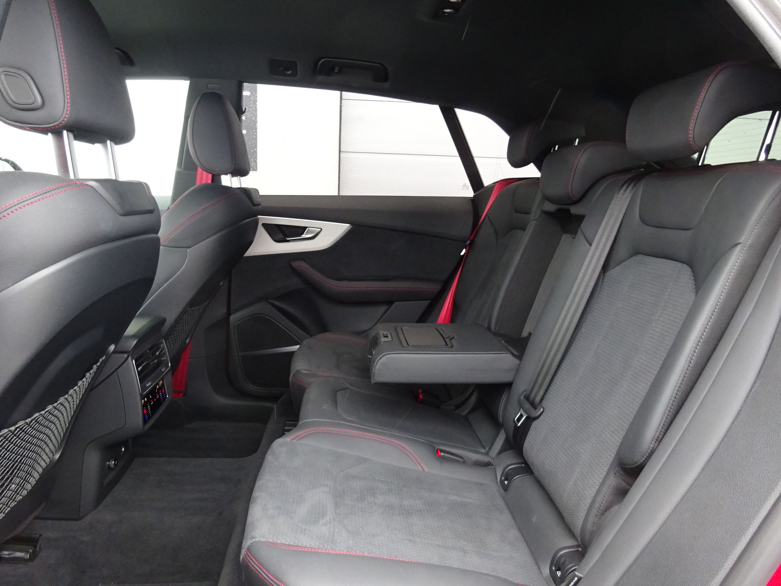 Audi Q8, 3.0 TDi S-Line - fotka 6