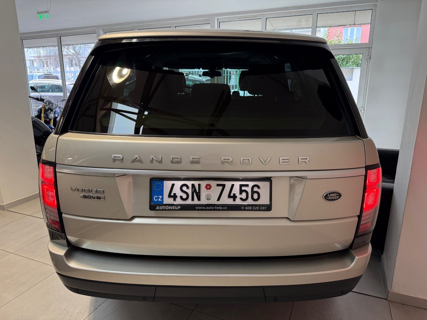 Land Rover Range Rover, 4.4 SDV8 Vogue CZ - fotka 5