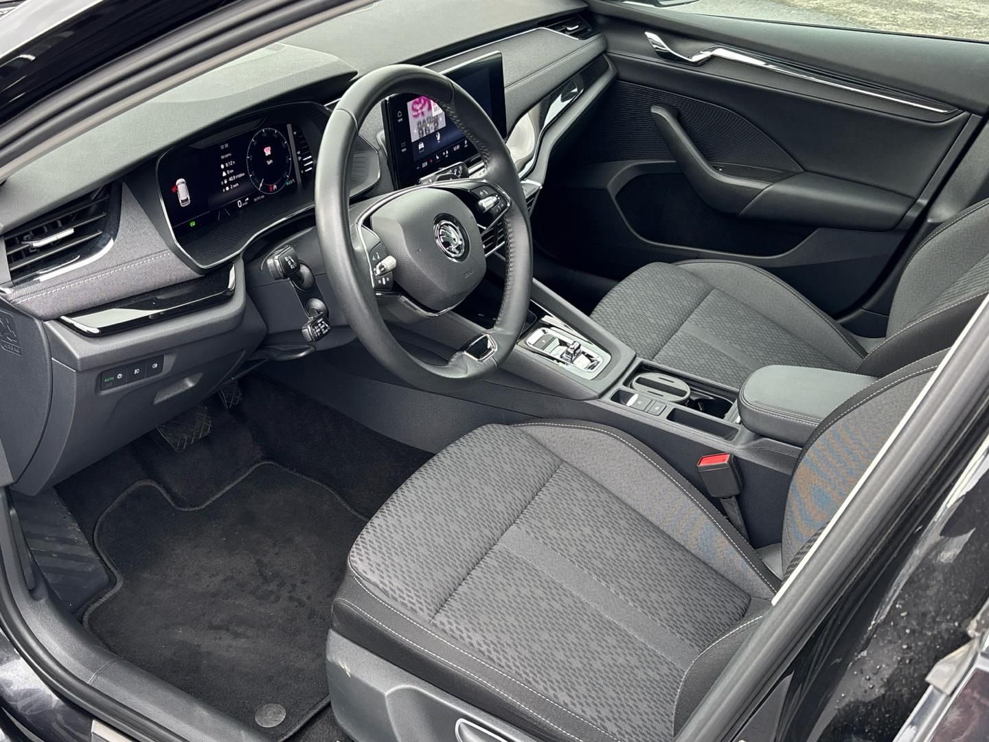 Škoda Octavia, 2.0 TDI / 110 kW Style DSG - fotka 6
