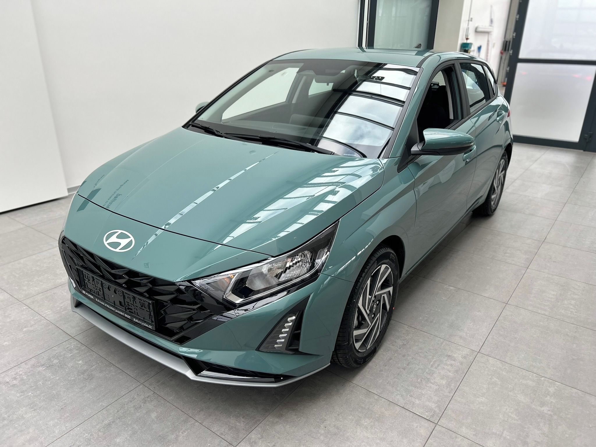 Hyundai i20, 1,0 TGDI WAVE - fotka 2