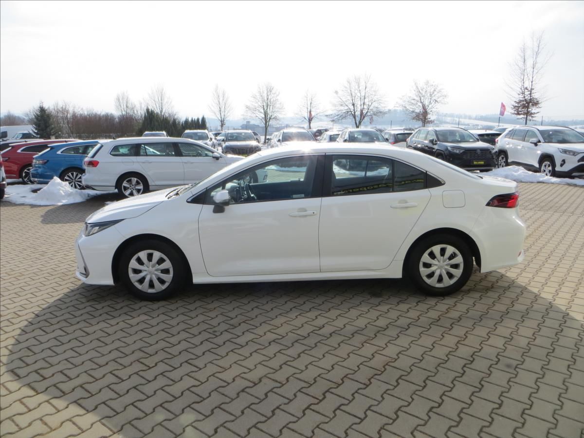 Toyota Corolla, 1,8 Hybrid Active e-CVT ČR - fotka 4