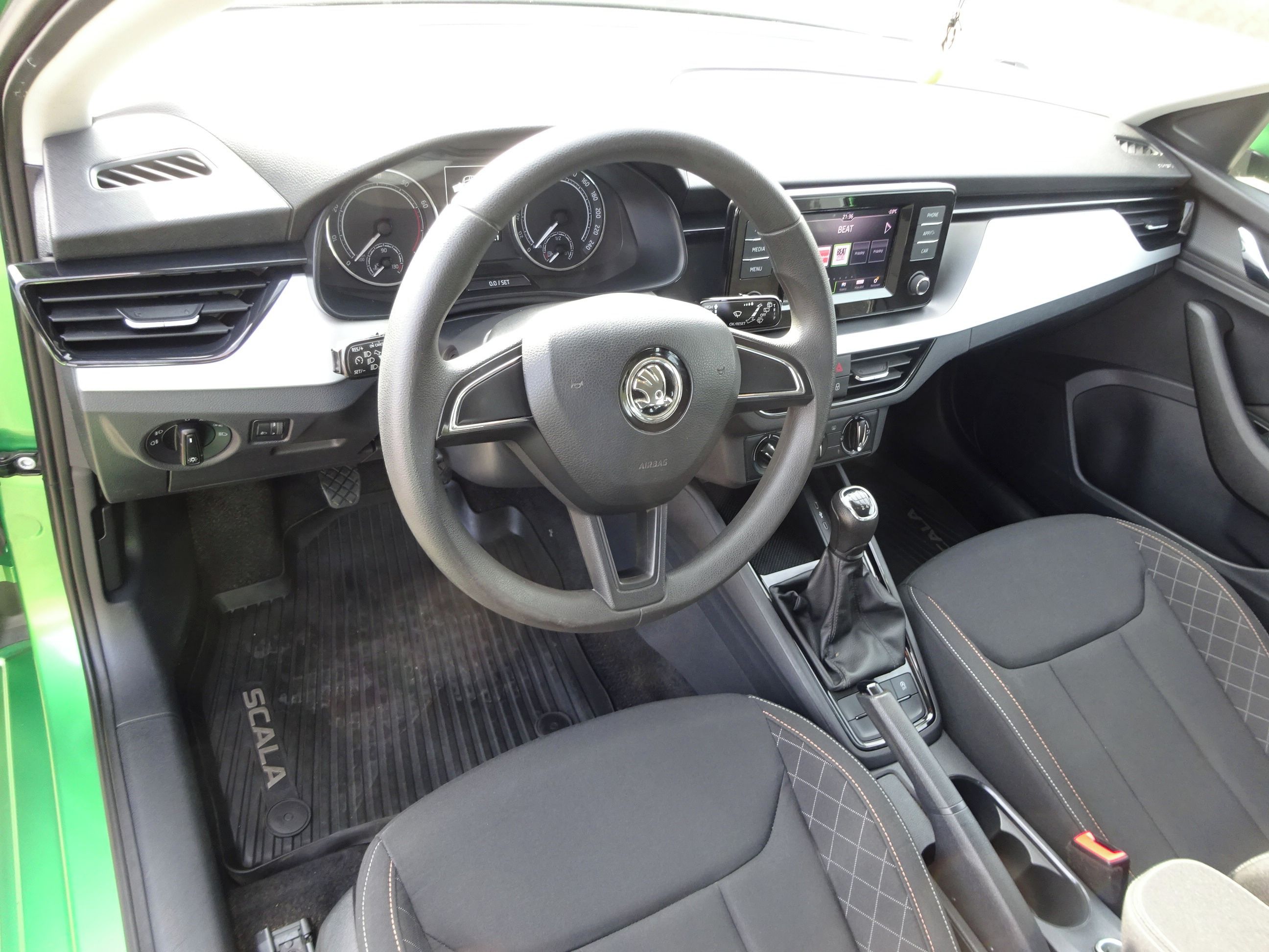 Škoda Scala, 1.0 TSI (85 KW) 6 Rychlostí - fotka 5