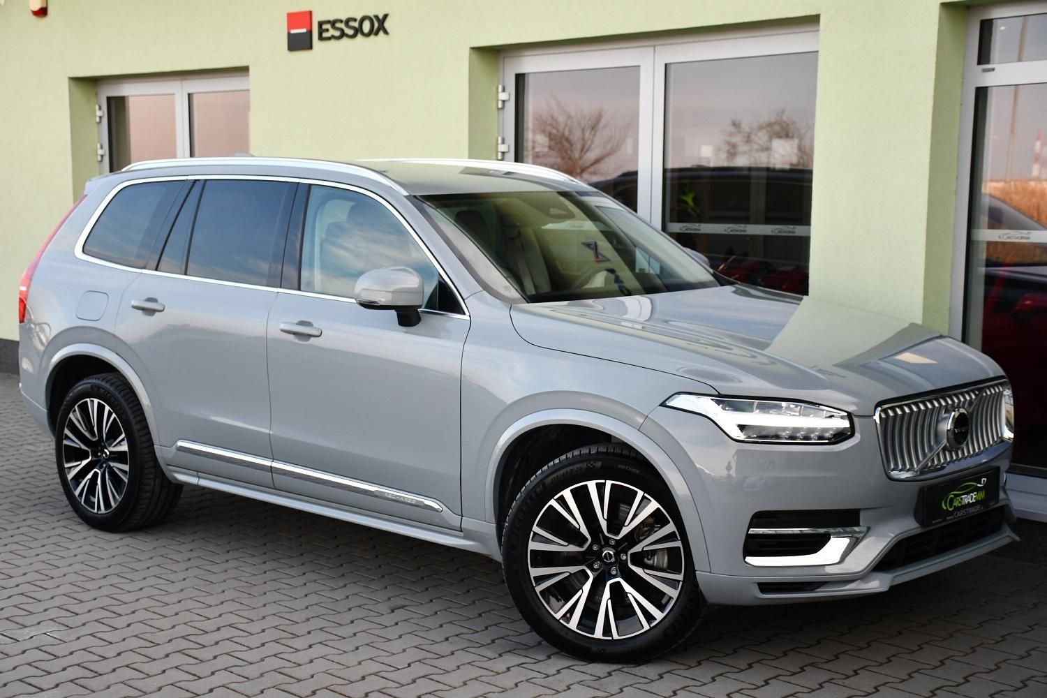 Volvo XC90, T8 AWD RECHARGE 7MÍST 1M 2PNEU - fotka 2