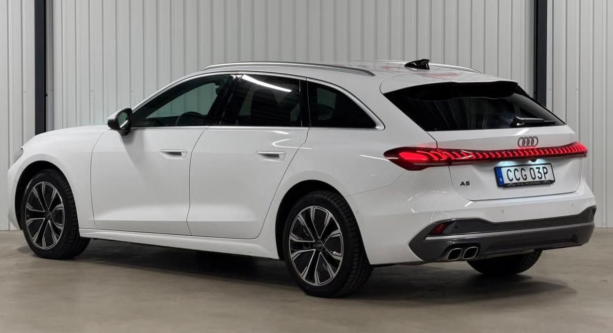 Audi A5, Avant 2.0 TDI Q Matrix Tažné - fotka 3