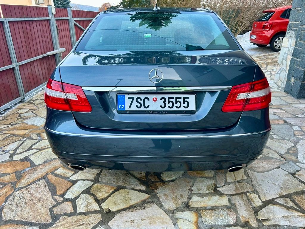 Mercedes-Benz Třídy E, 350CGI 200KW 4 MATIC AVANTGARD - fotka 5