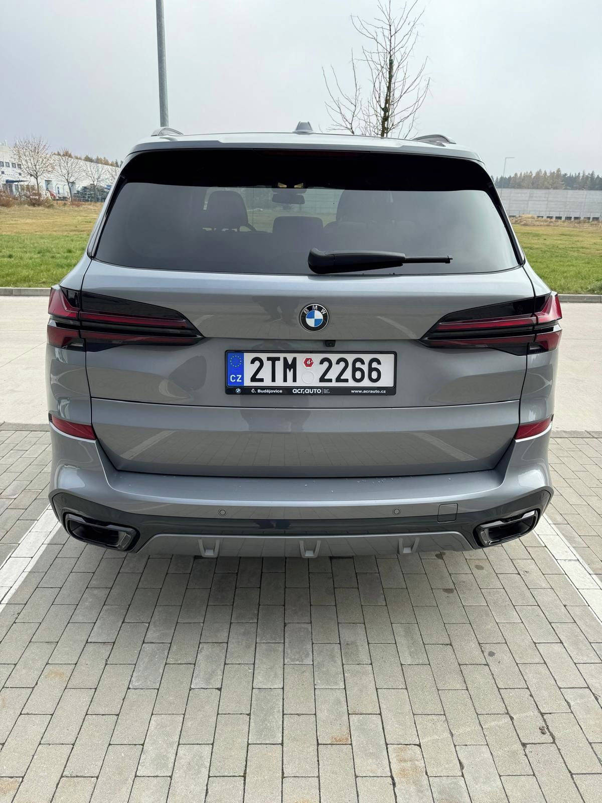 BMW X5, xDrive40d,  2x sada diskov - fotka 4