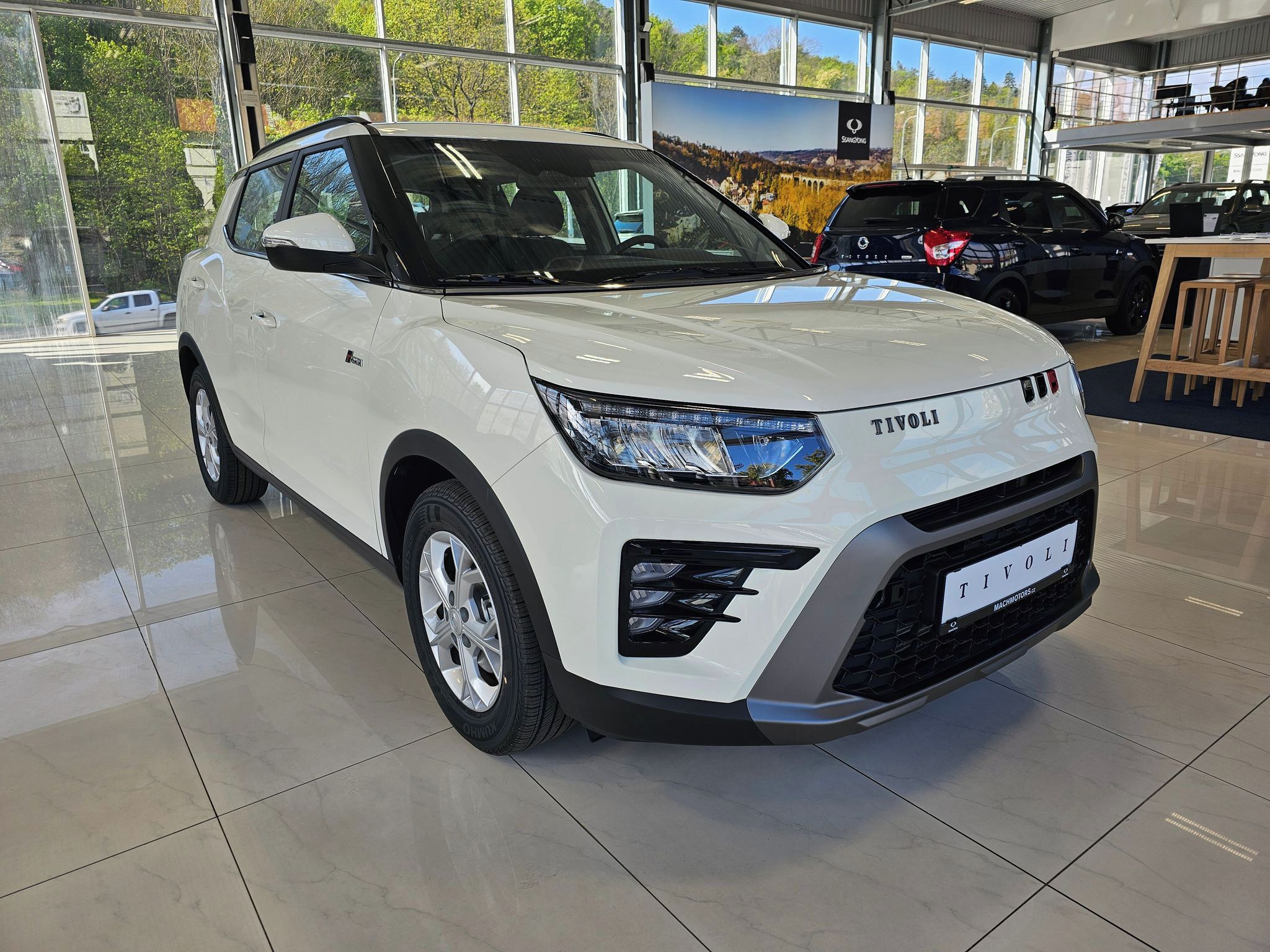 KGM Tivoli, STYLE 1.5 GDI