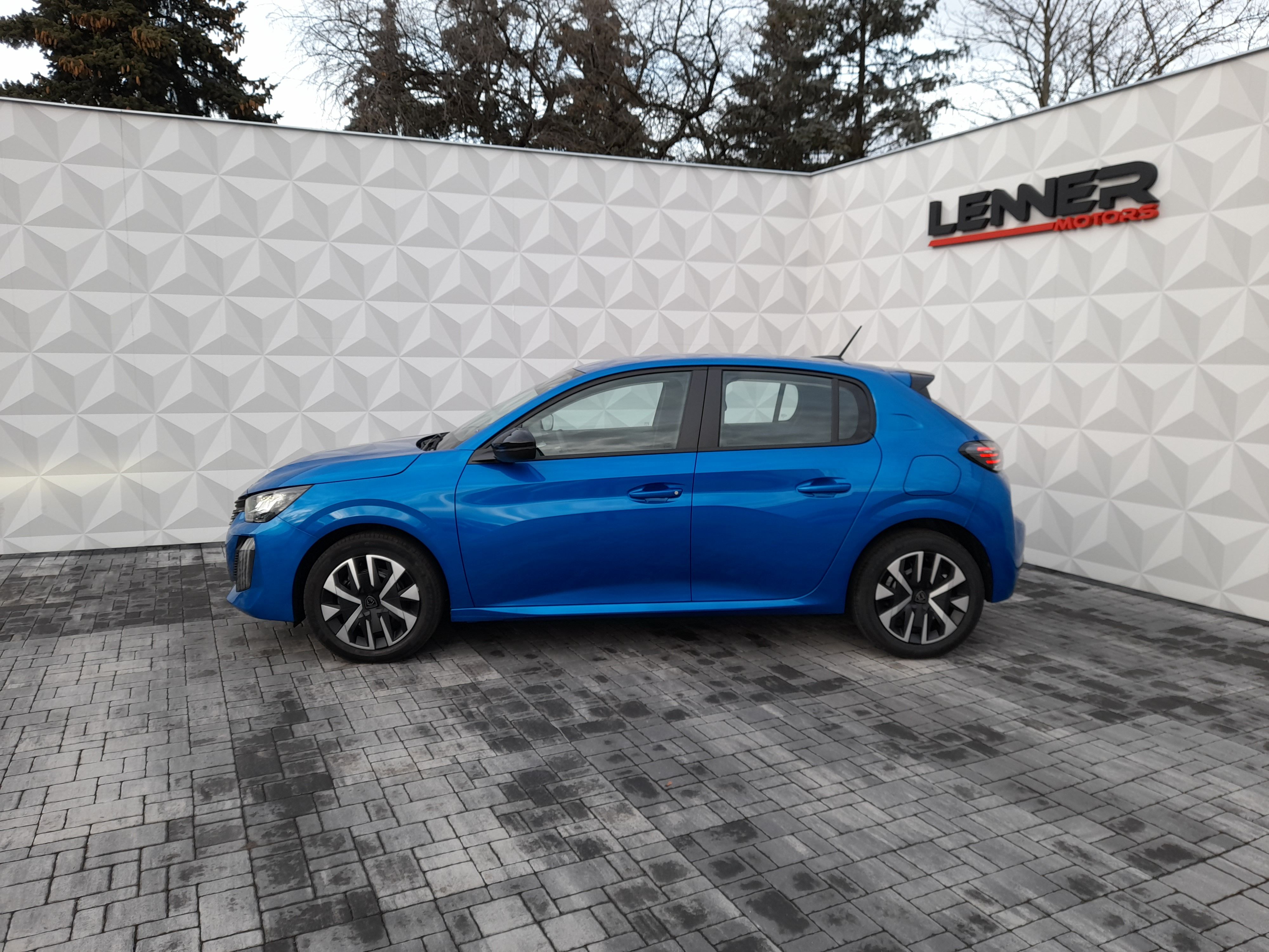 Peugeot 208, ALLURE Hybrid 110 e-DCS6 - fotka 2