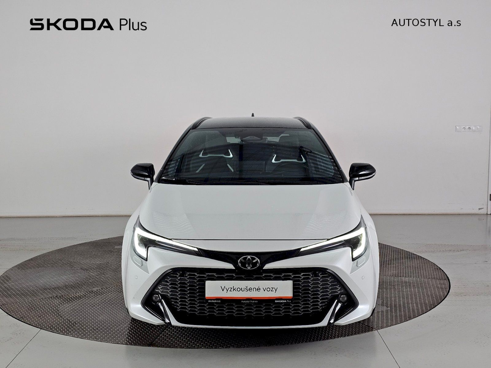 Toyota Corolla, 2.0HEV 197k GR Dynamic - fotka 4