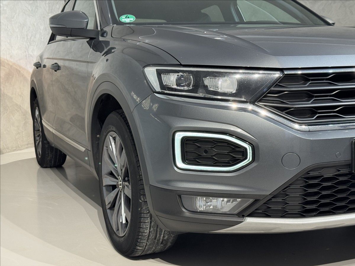 Volkswagen T-Roc, 1,5 TSi  Sport Virtual Assist - fotka 5