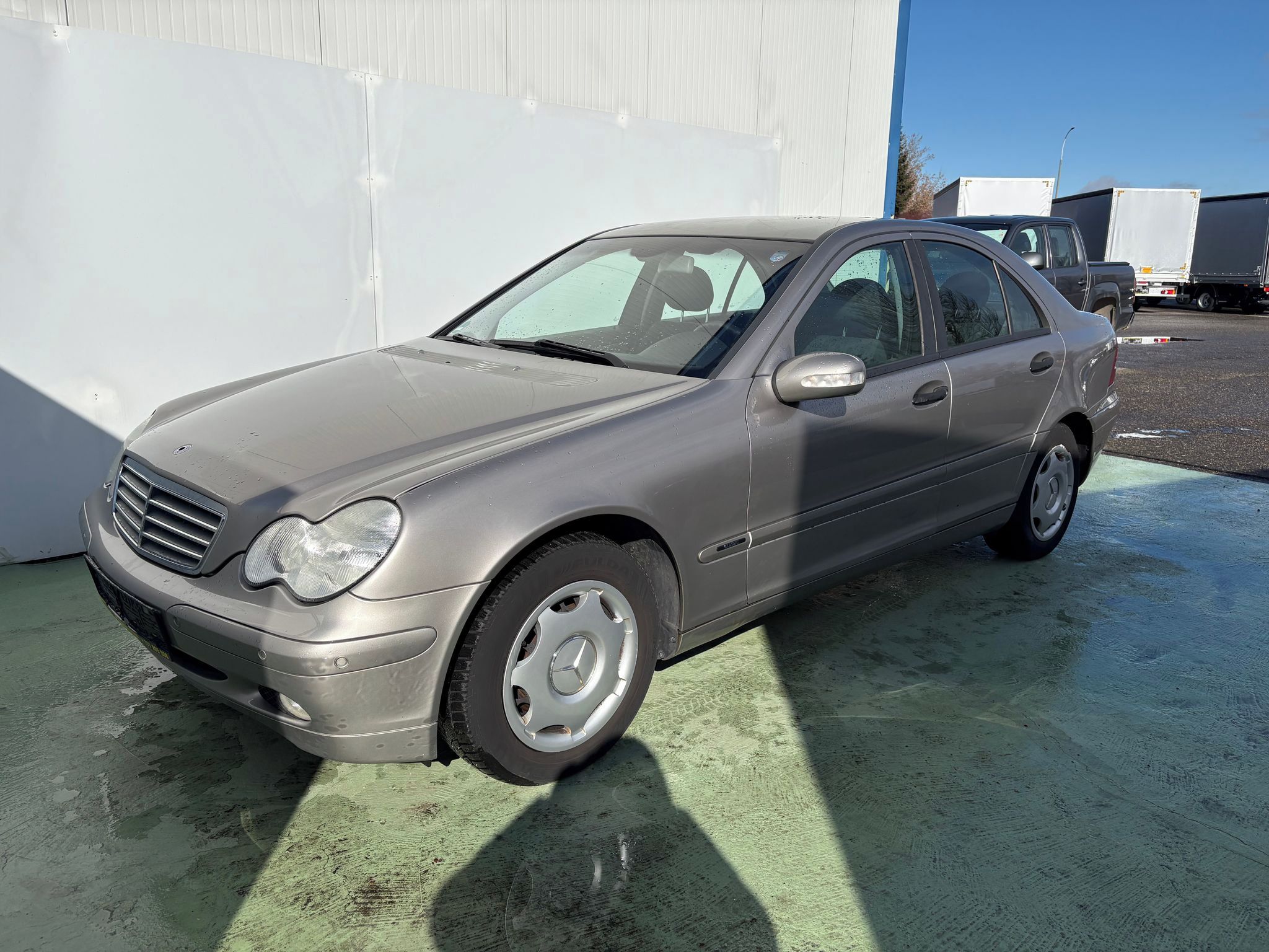 Mercedes-Benz Třídy C, 1.7, 105kW, Kompressor - fotka 3