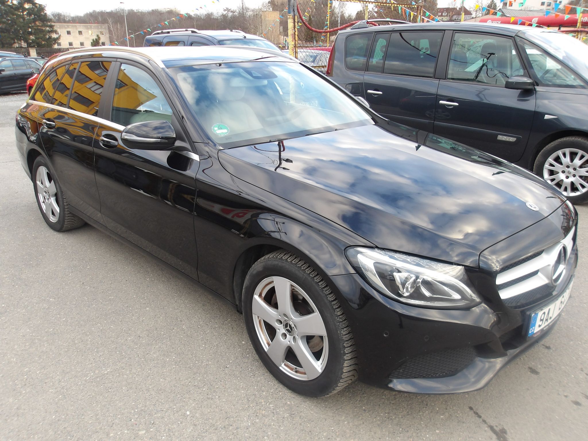 Mercedes-Benz Třídy C, 1,6i 115 kW ! AUTOMAT ! - fotka 4