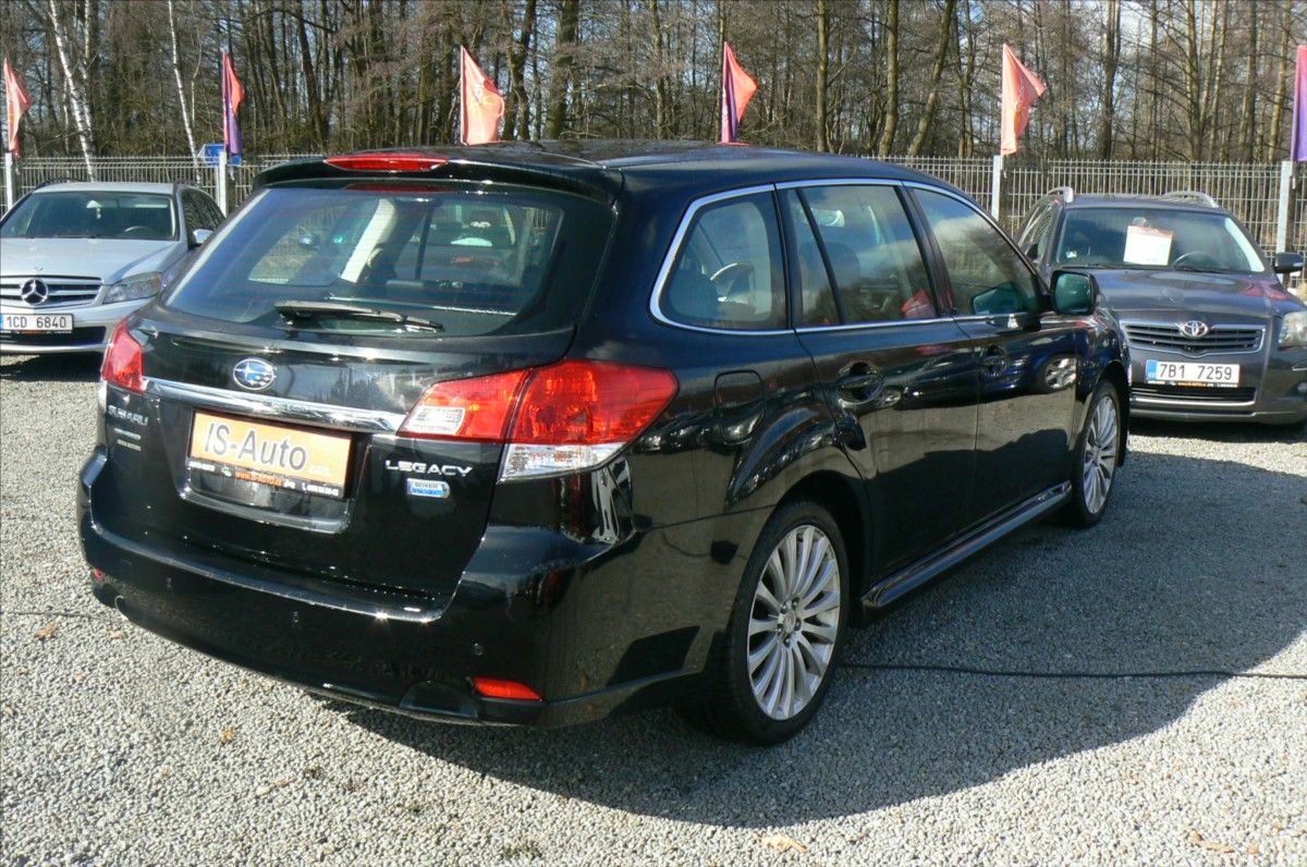 Subaru Legacy, 2,0 D 4x4 COMBI - fotka 4