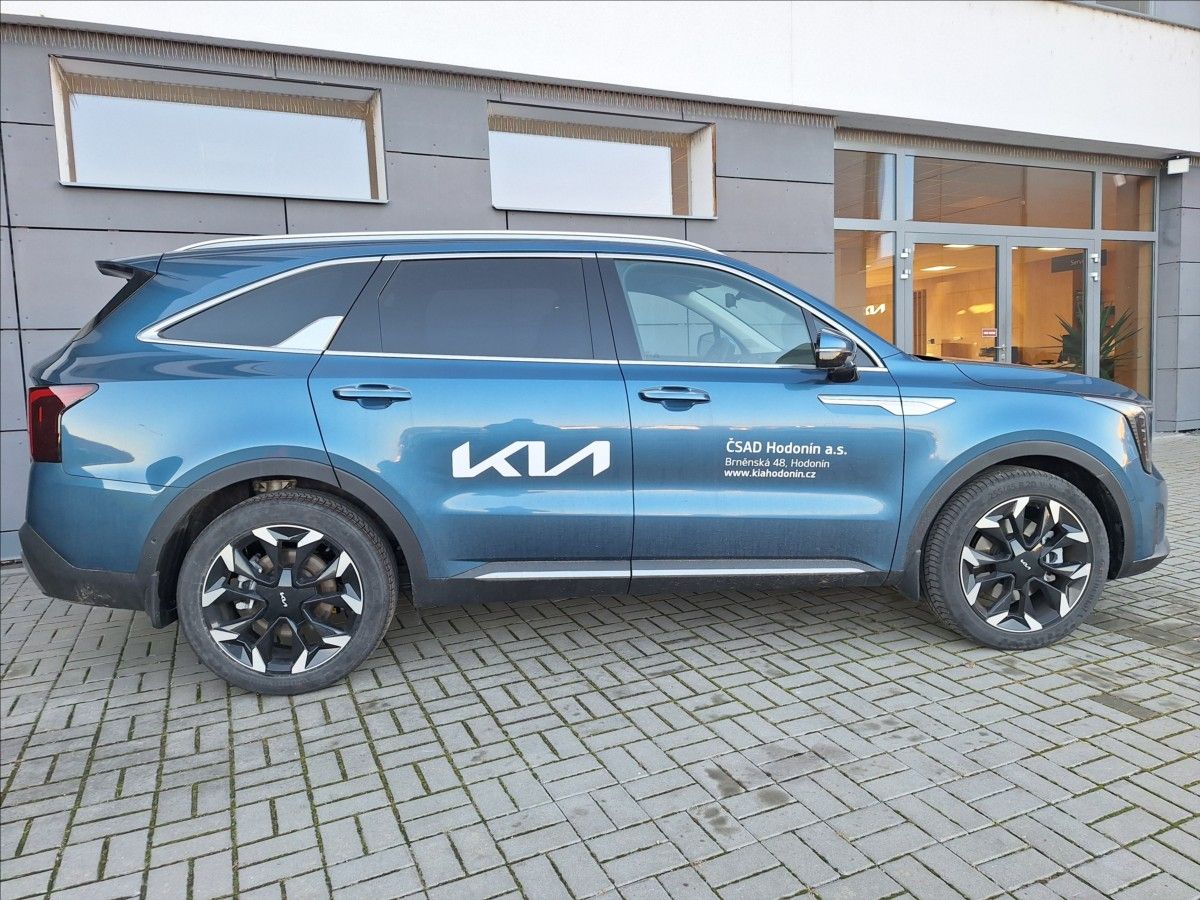 Kia Sorento, 2,2 CRDi SCR 4x4 8DCT aut  TOP - fotka 5