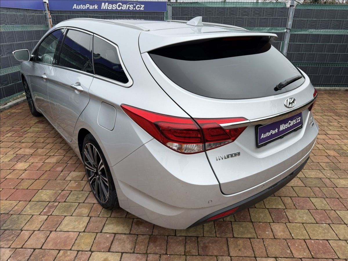 Hyundai i40, 1.7 CRDi Premium Blue/Panorama - fotka 3
