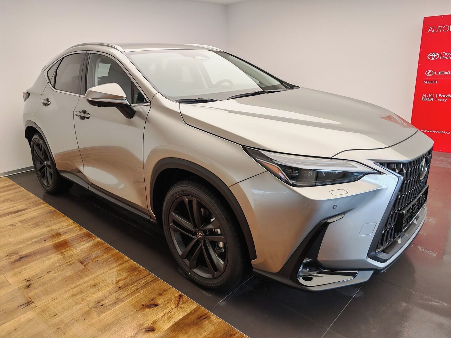 Lexus NX 350h, 350h PRESTIGE - fotka 3