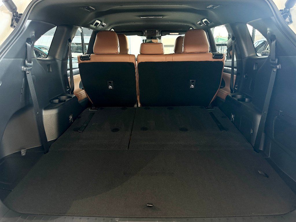 Toyota Highlander, 2,5 Hybrid Executive 4x4 AT - fotka 6