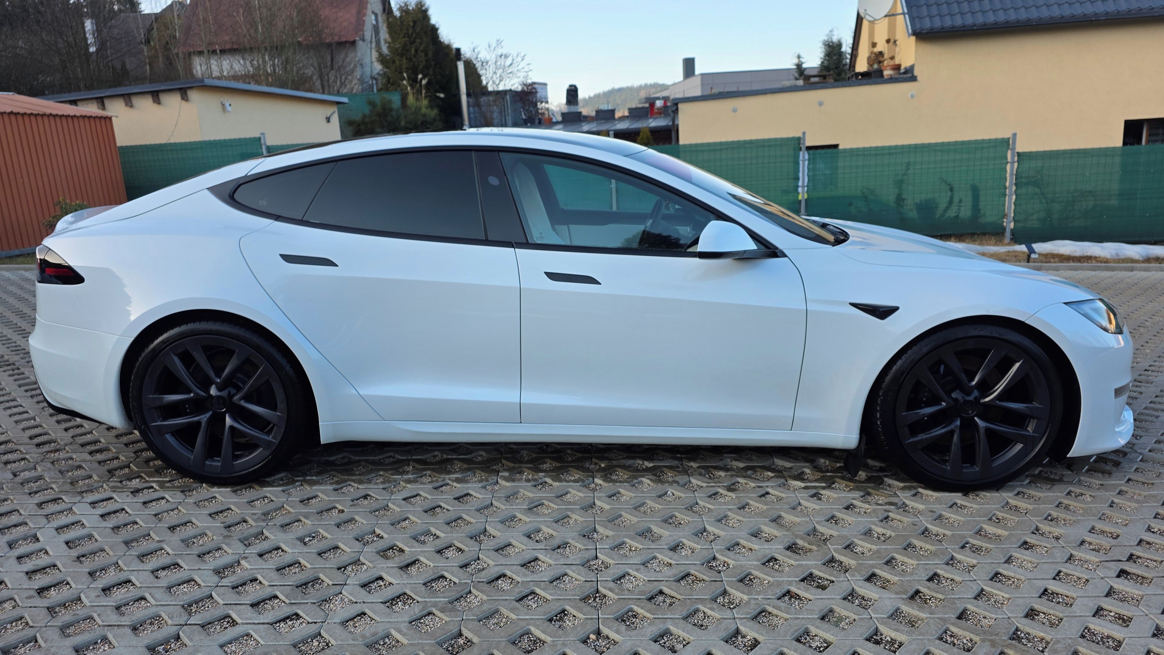 Tesla Model S, 500kW, AWD,nové ČR, 1.MAJ, DPH - fotka 4
