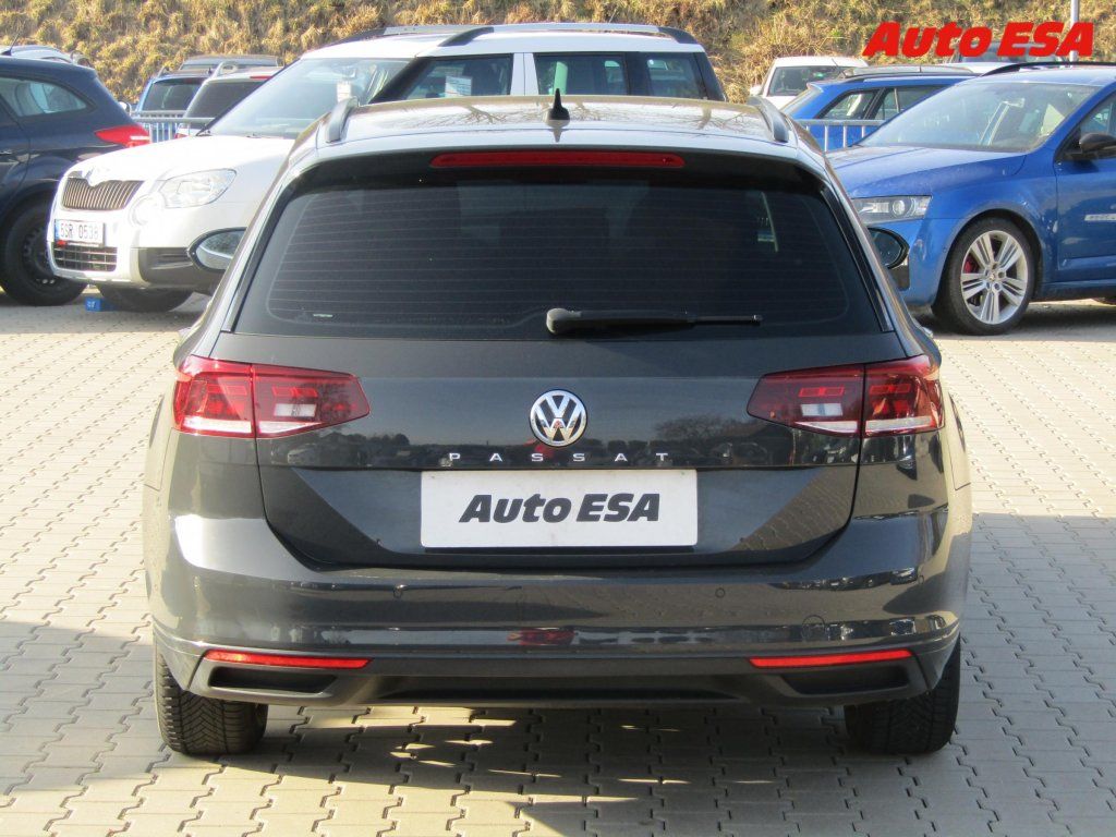 Volkswagen Passat, 2.0TDi,LED,navi - fotka 6