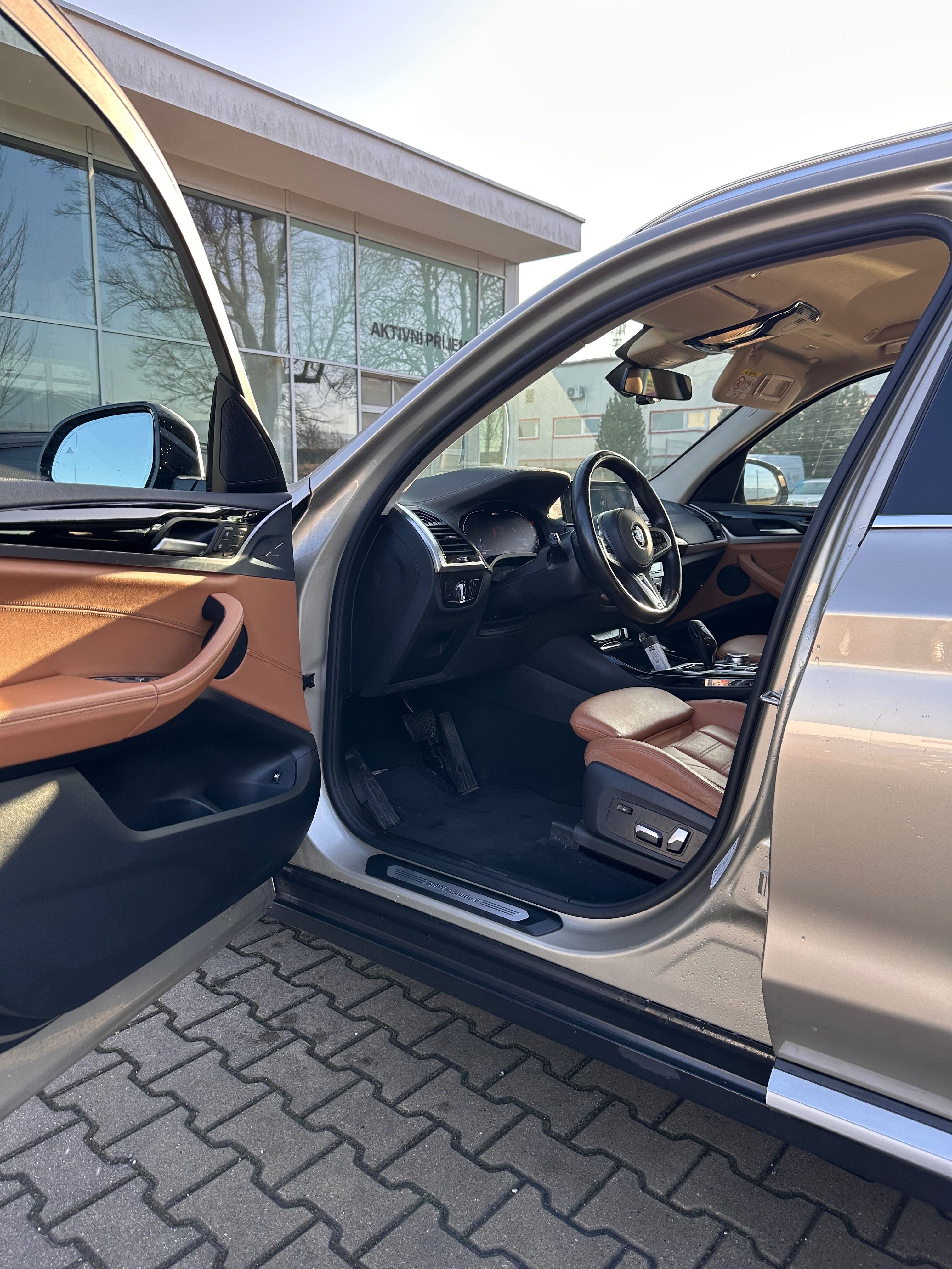 BMW X3, xDrive30e, nez. Topeni, tazne - fotka 6