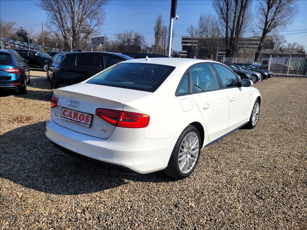 Audi A4, 2,0 TDI,S-line,navi,výhřev,xen - fotka 6