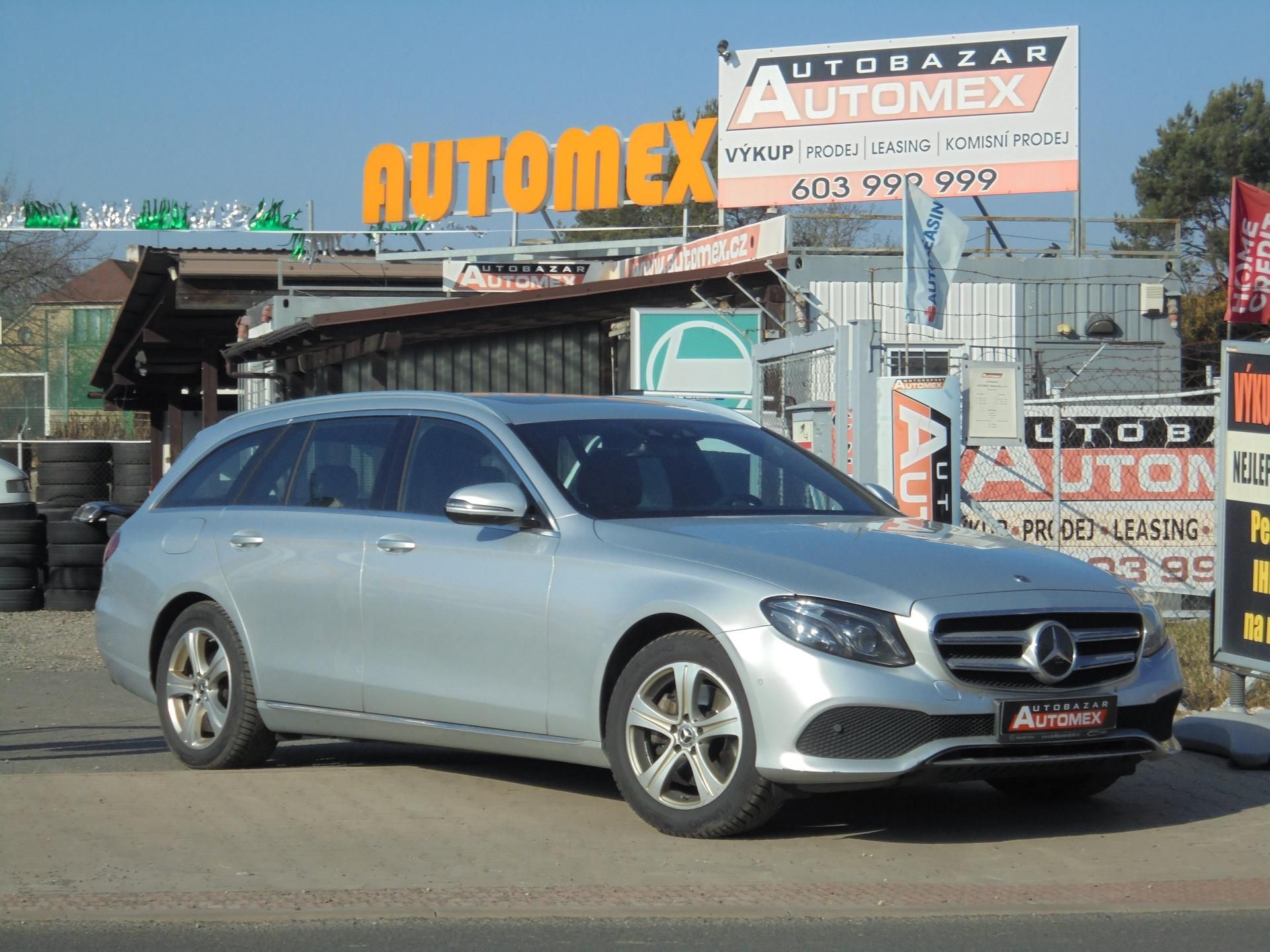 Mercedes-Benz Třídy E, 220D - 4MATIC - SUPER VÝBAVA
