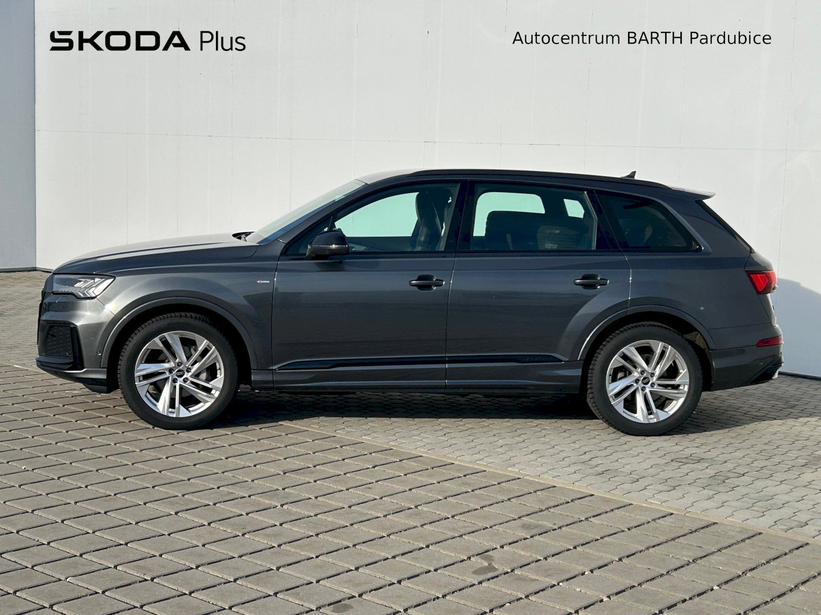 Audi Q7, Sline 50 / 3,0 TDI / 210 kW / - fotka 3