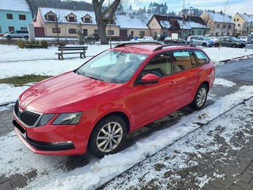 110kW DSG původ ČR servisní kn