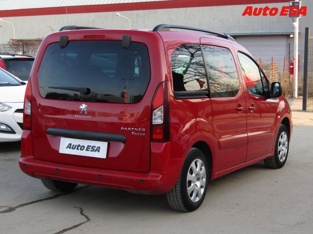 Peugeot Partner, 1.6HDi,ČR,servis.kniha,AC - fotka 4