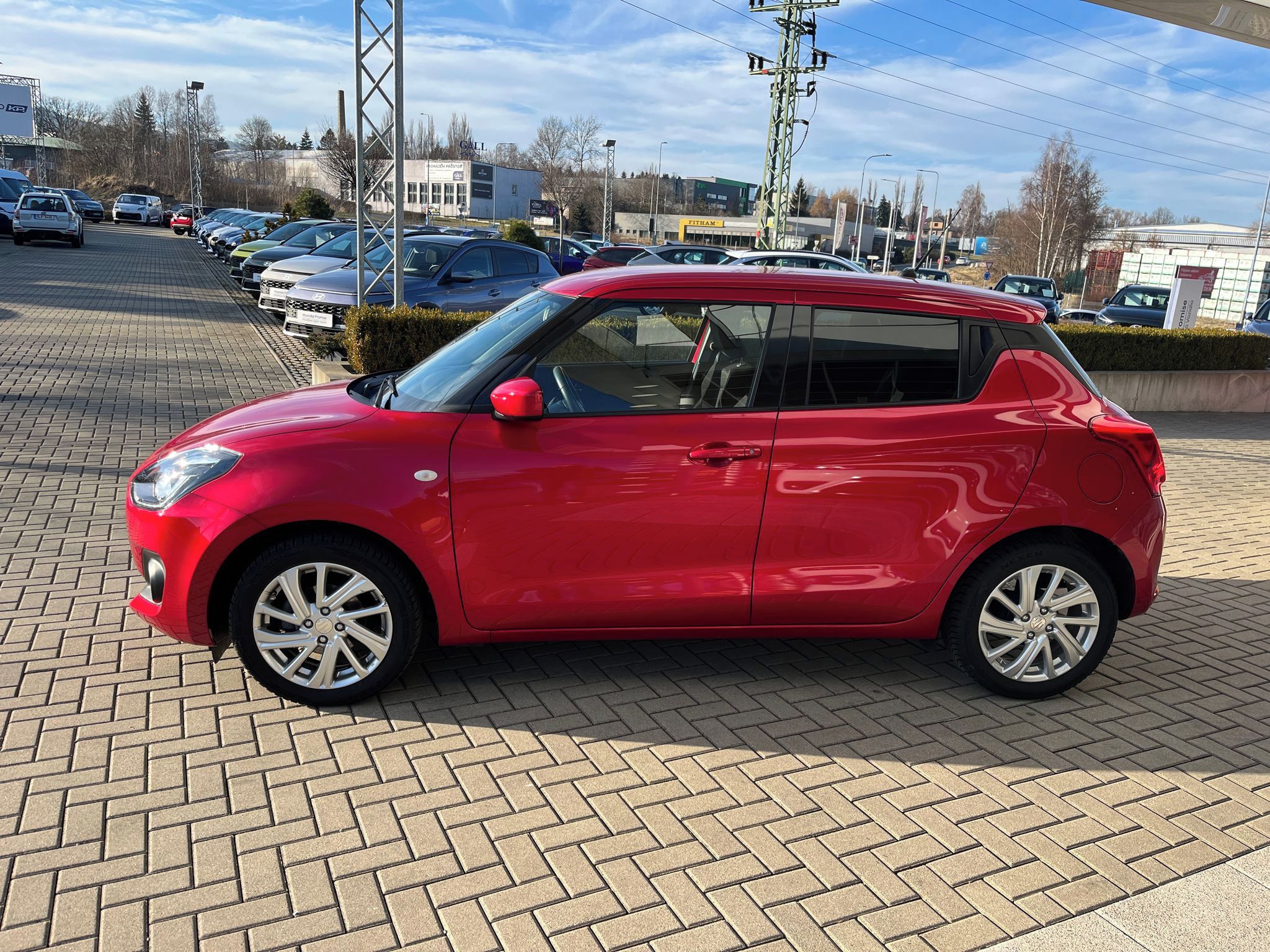 Suzuki Swift, 1.2 DualJet Hybrid Premium - fotka 3
